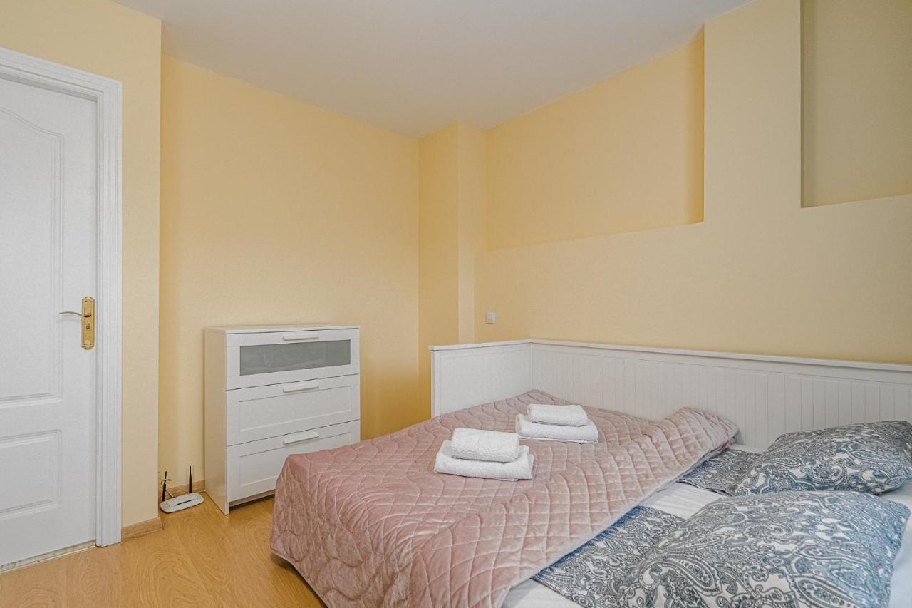 Yellow 3 Bedroom Large Apartment For 10 Guests Costa Adeje  Exteriör bild