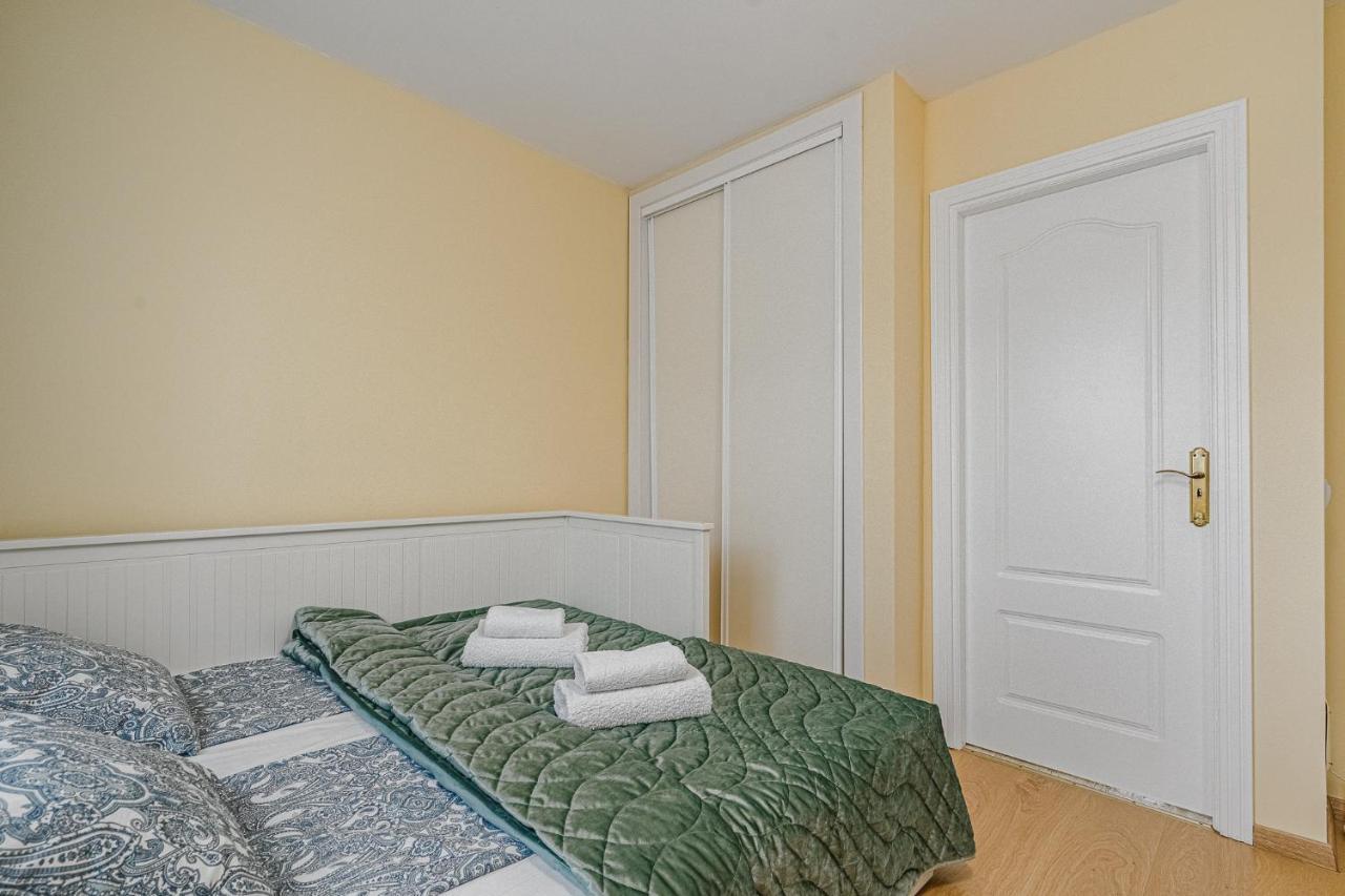 Yellow 3 Bedroom Large Apartment For 10 Guests Costa Adeje  Exteriör bild